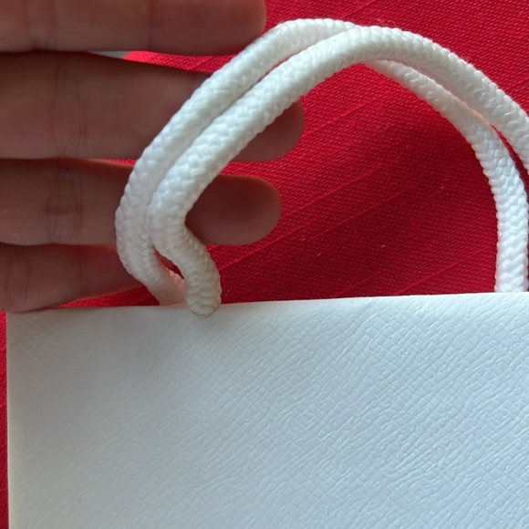 Paper PRADA gift bag. White with blue logo. - Picture 3 of 9